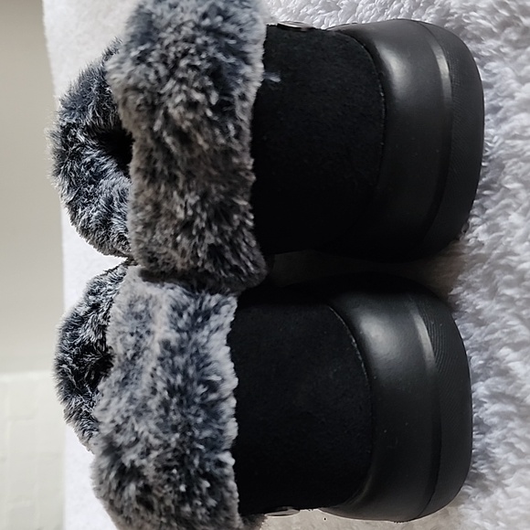 Skechers Go Lounge Faux Fur Joy Suede Slip On Shoes / Slippers - Picture 8 of 9